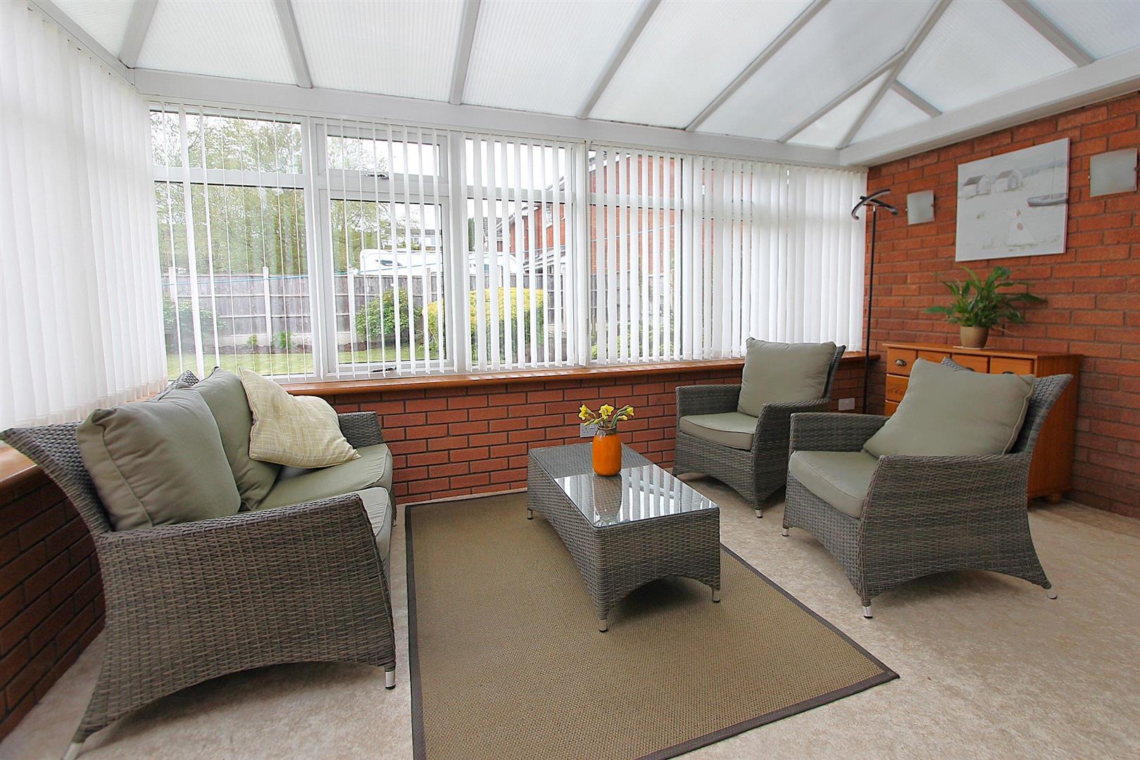 Curlew Close, Kidderminster